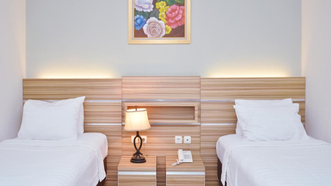Gaia Asri Hotel Pamanukan Hilir المظهر الخارجي الصورة