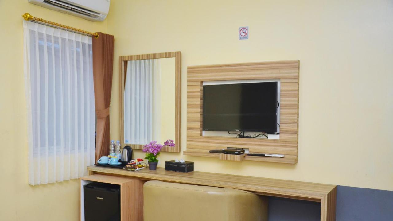 Gaia Asri Hotel Pamanukan Hilir المظهر الخارجي الصورة
