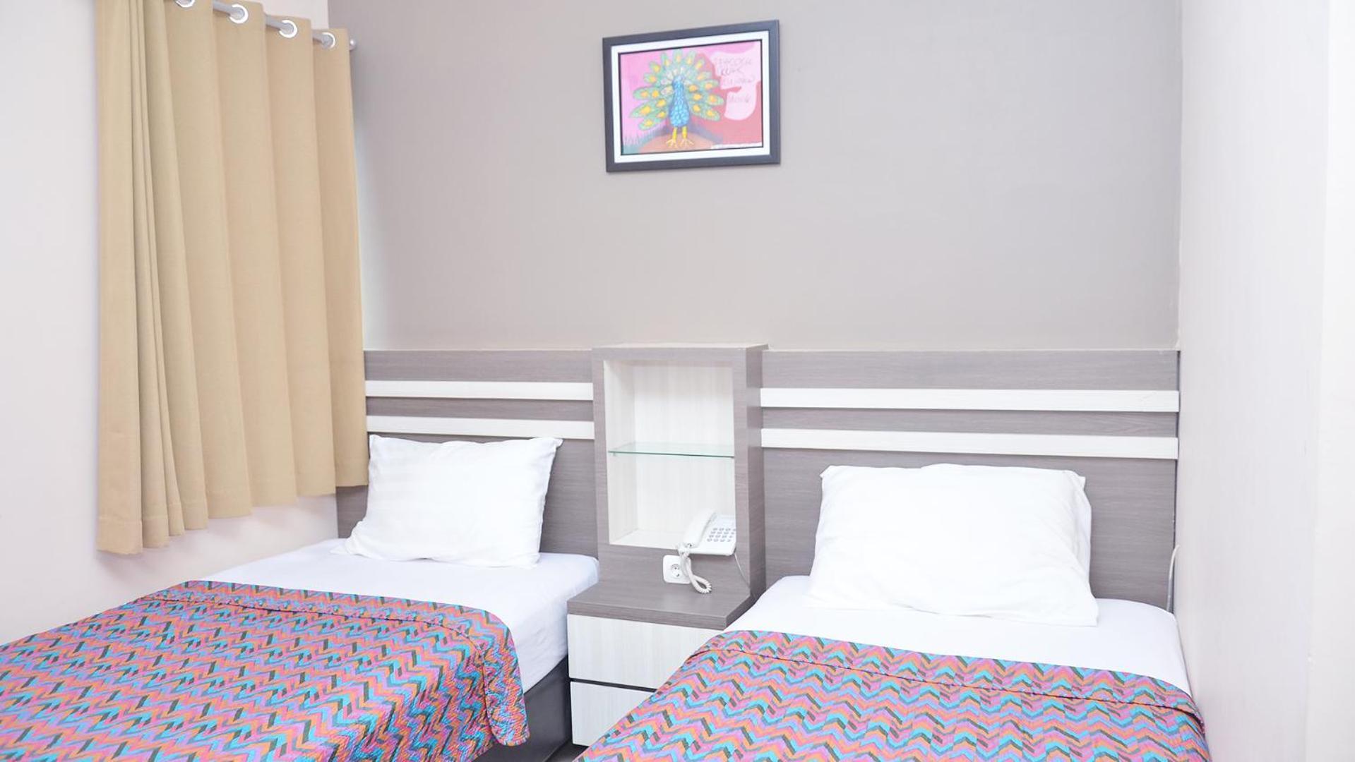 Gaia Asri Hotel Pamanukan Hilir الغرفة الصورة